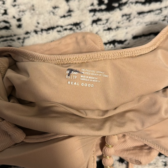 Aerie One Piece Full Coverage - Picture 5 of 5